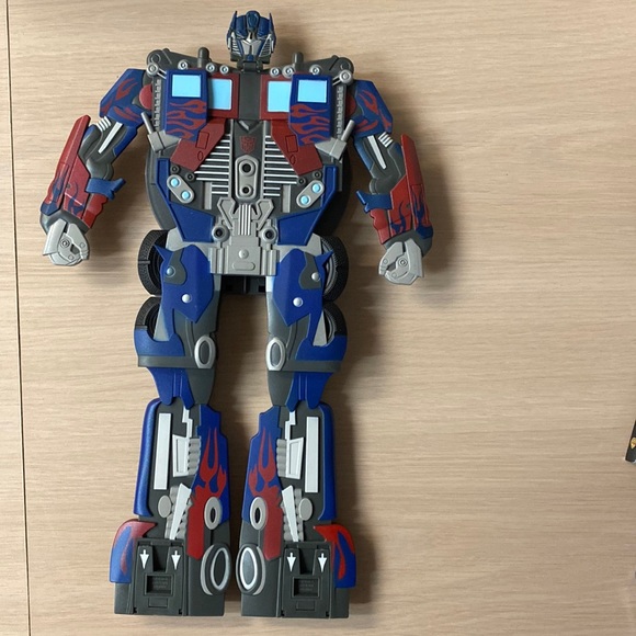 Transformers Other - Transformers DVD with transforming case watched once.   Perfect condition